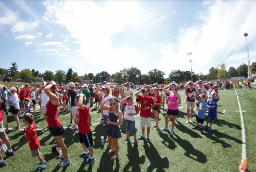 Most people patting their heads and rubbing their stomachs